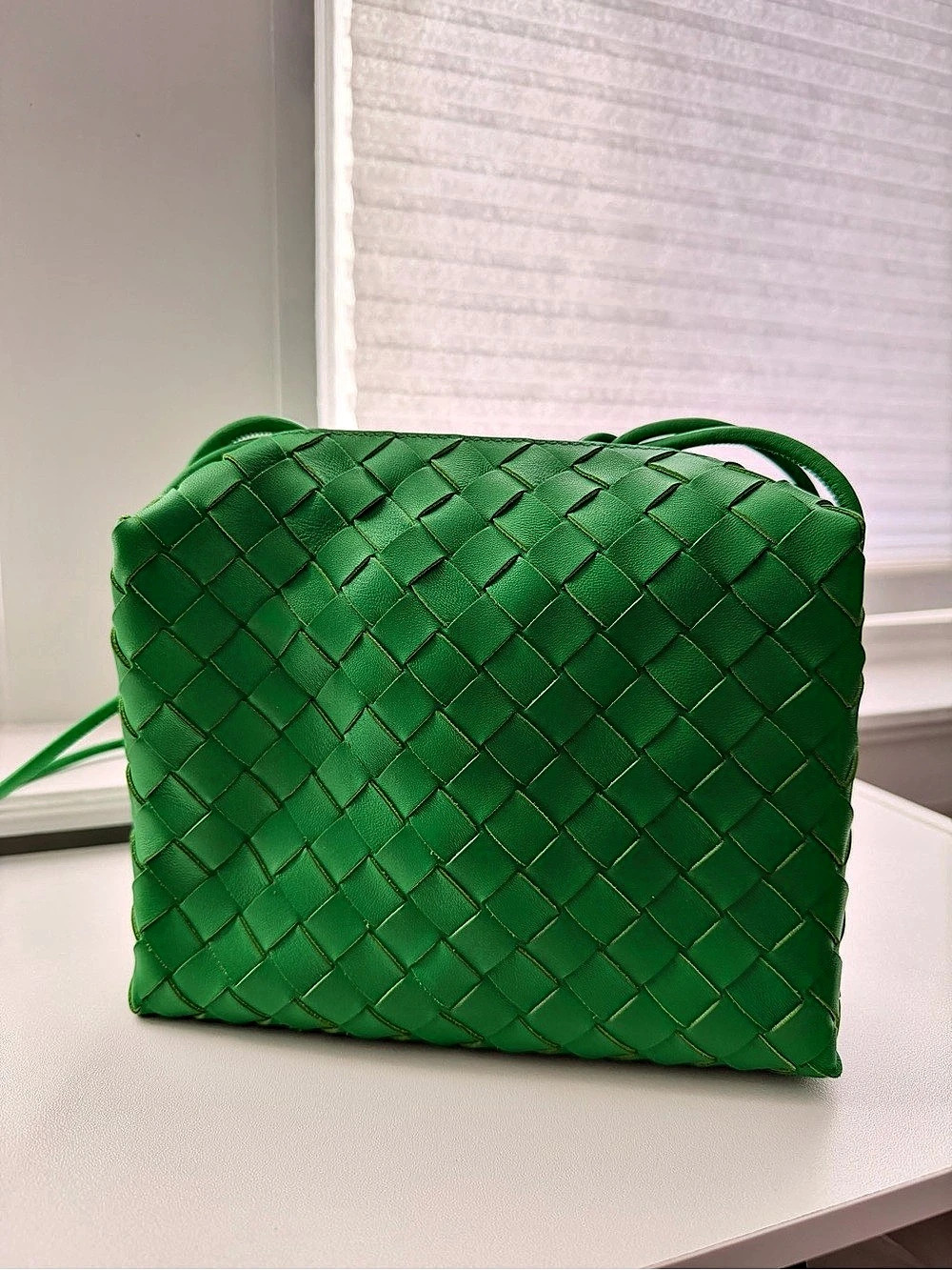 Authentic Bottega Veneta Small Intrecciato Leather Shoulder Bag - Parakeet